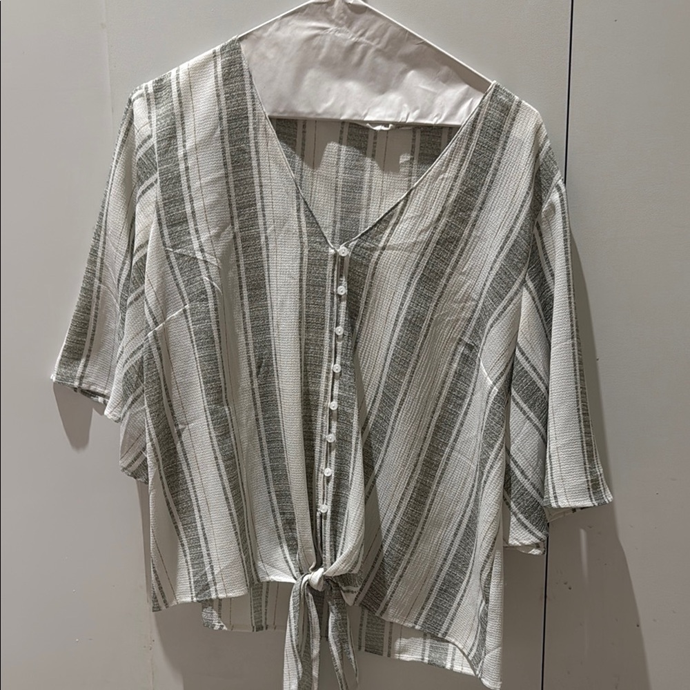 Lush White and Green Button Down Shirt with Mandarin Collar
